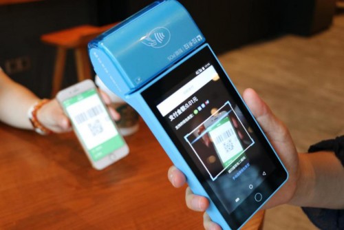 拉卡拉POS機(jī)VS聯(lián)付寶POS機(jī)：綜合性能拉卡拉養(yǎng)卡最安全