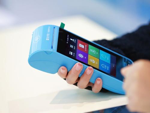 拉卡拉POS機(jī)的使用方法具體分六步，安排的明明白白！