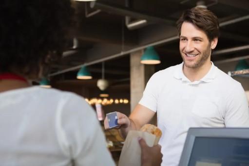 拉卡拉上半年加大外卡市場投入，境外卡在中國便利使用